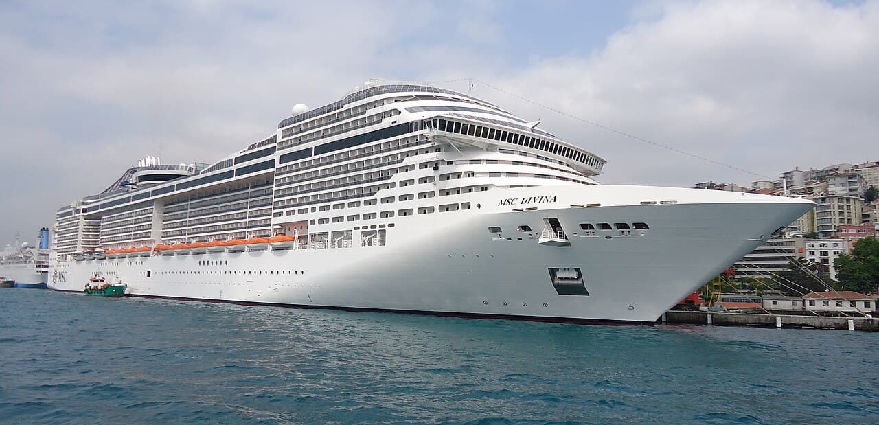 Civitavecchia,Mykonos,Marmaris,Santorini,Naples,Civitavecchia